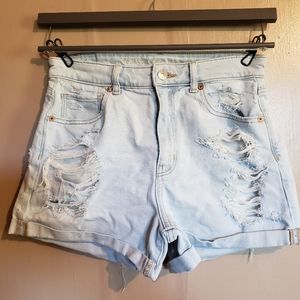 American Eagle mom short
